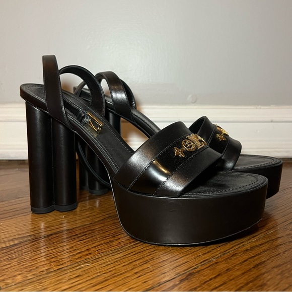 Louis Vuitton platforms - Picture 2 of 6